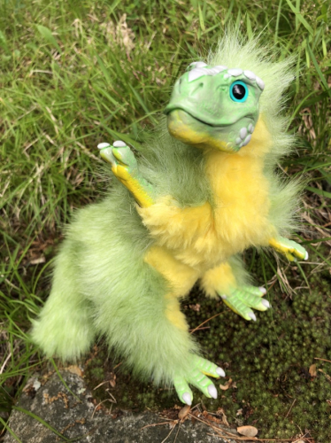 Green Baby T-rex Yellow Creature Smith